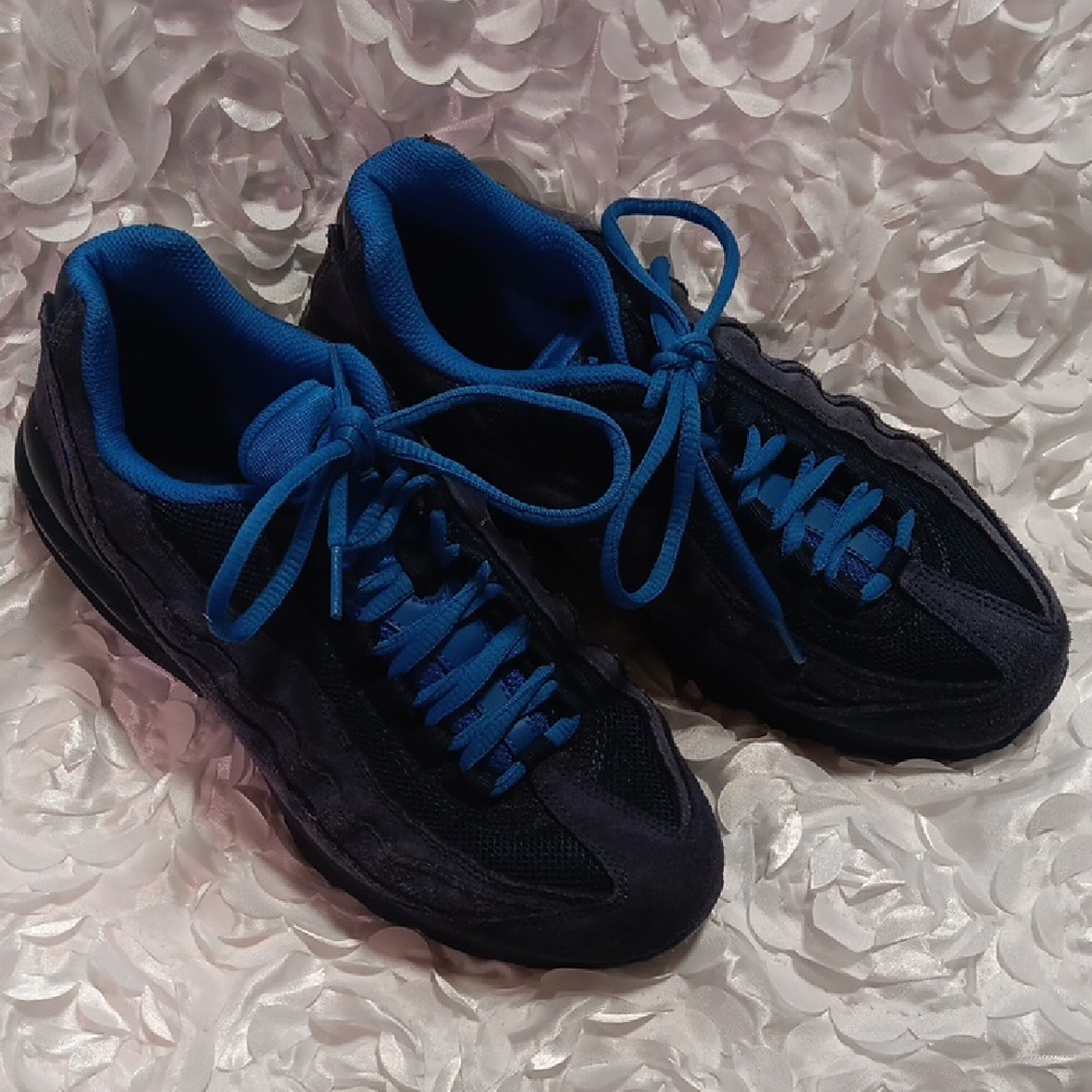 Nike Men's Black and Blue Athletic Shoes